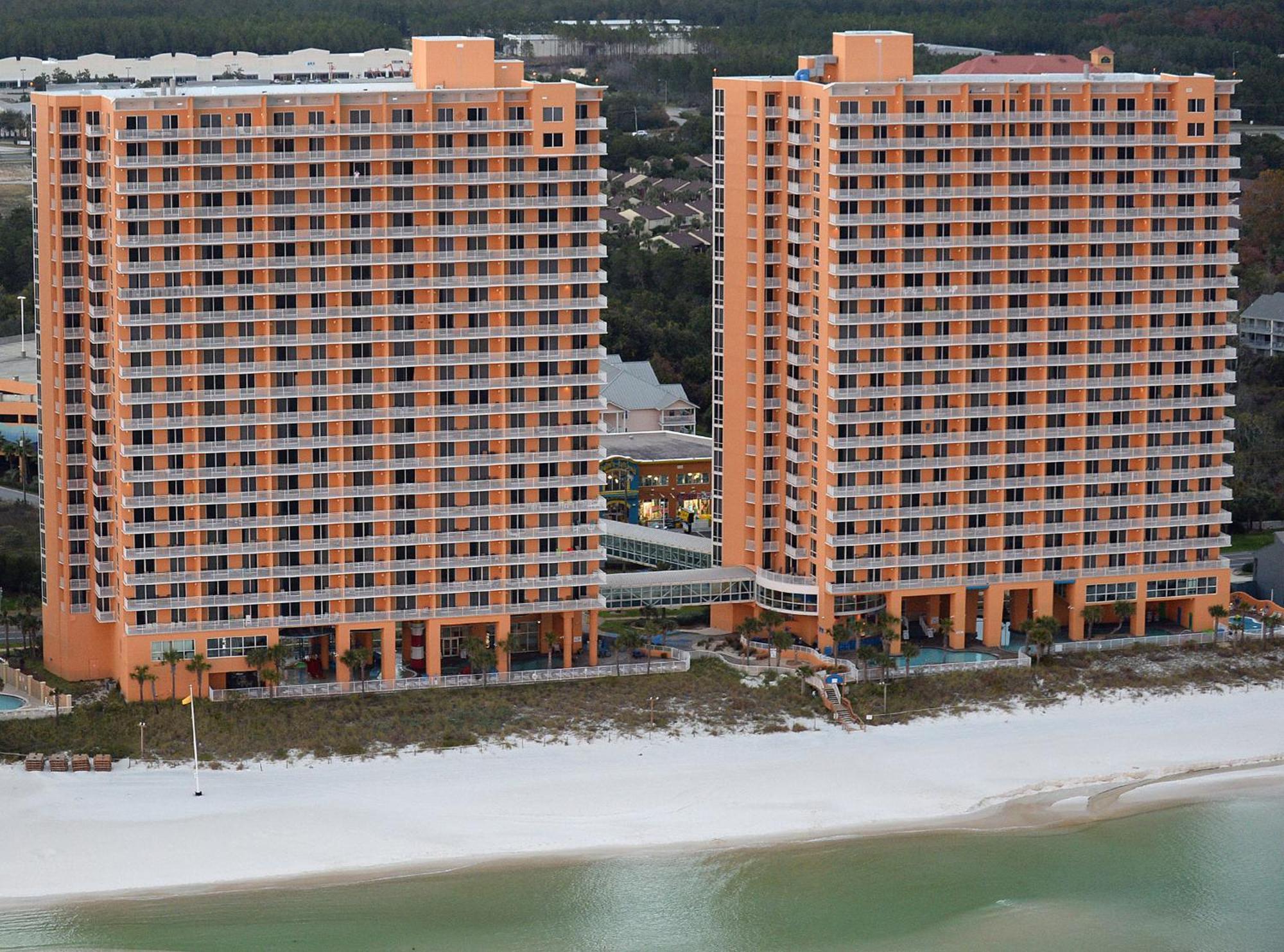 Aparthotel Beachfront Oasis At Splash And